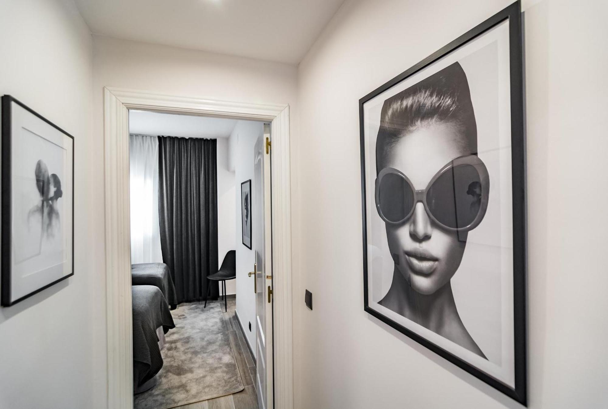 Pr - Stunning Flat Front Line Beach Puerto Banus Marbellac Extérieur photo
