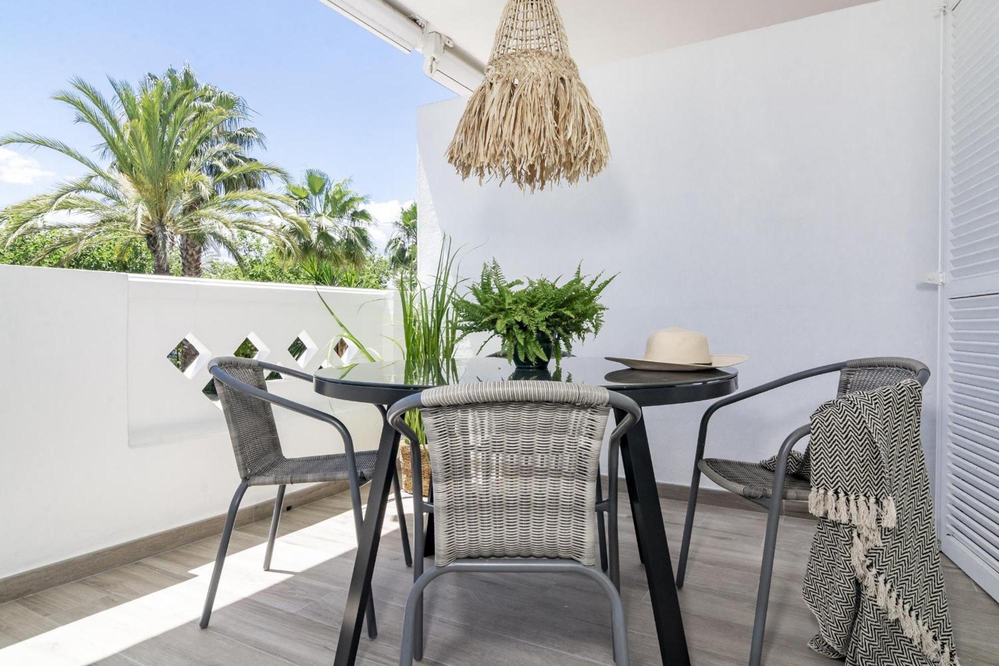Pr - Stunning Flat Front Line Beach Puerto Banus Marbellac Extérieur photo